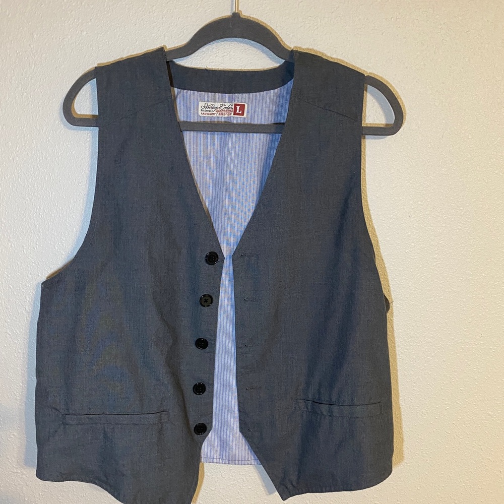 Mens casual lightweight vest